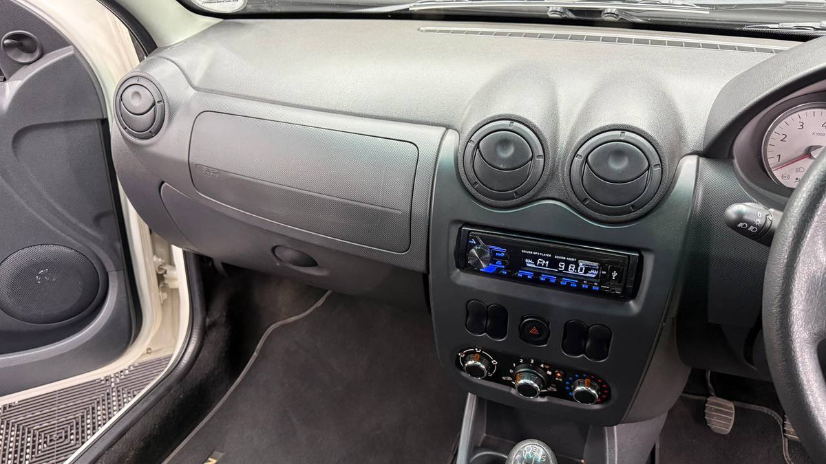 Nissan - NP200 - 1.6i (Aircon) Safety Pack