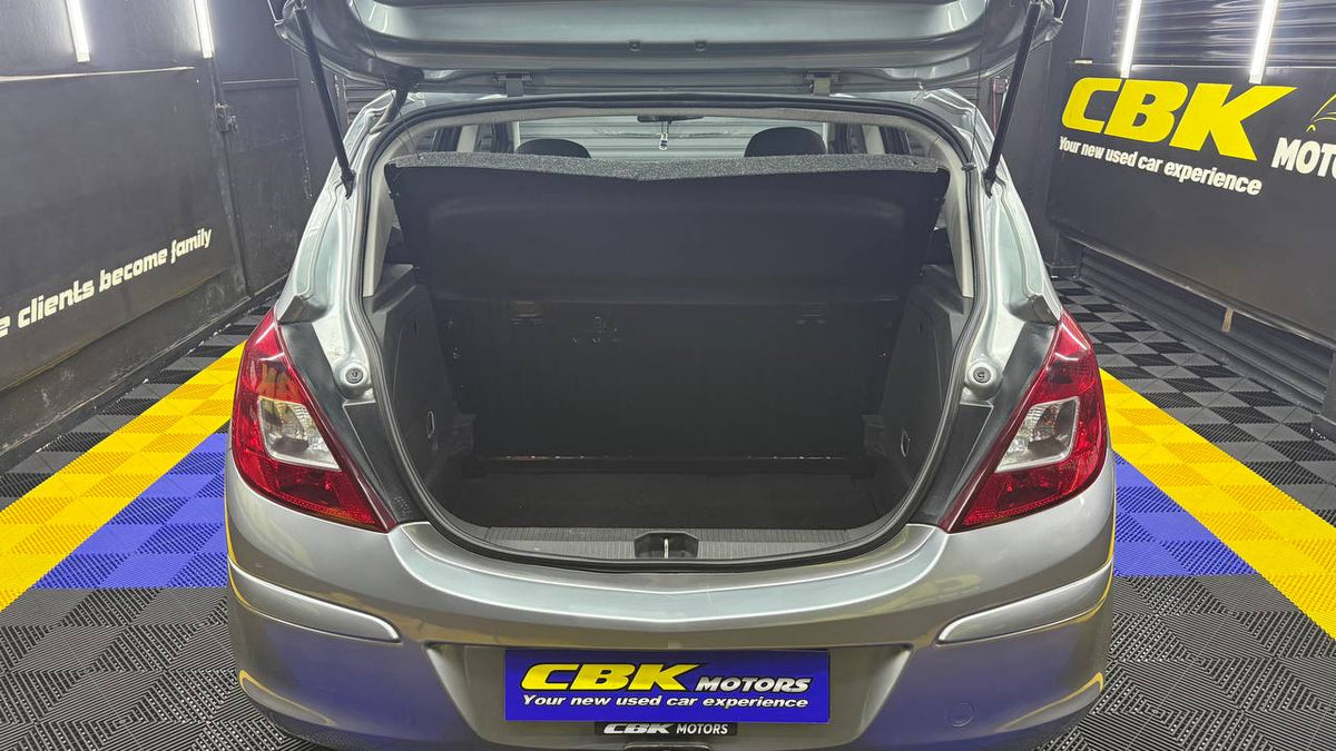 Opel - Corsa - 1.4 Essentia
