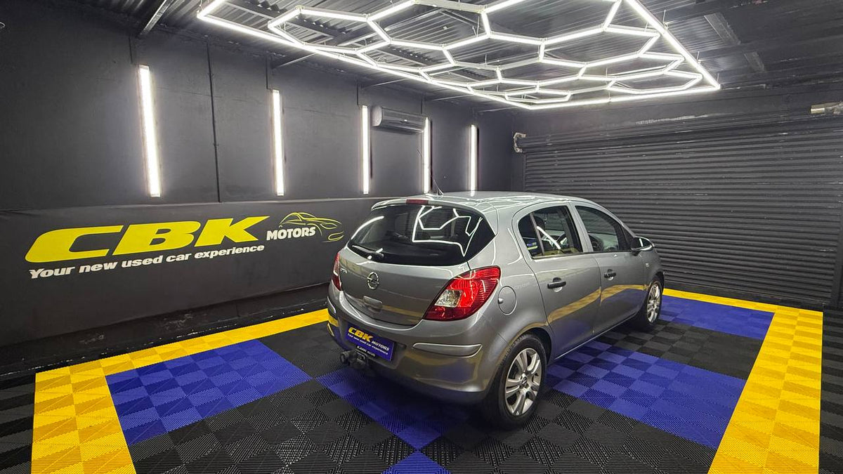 Opel - Corsa - 1.4 Essentia