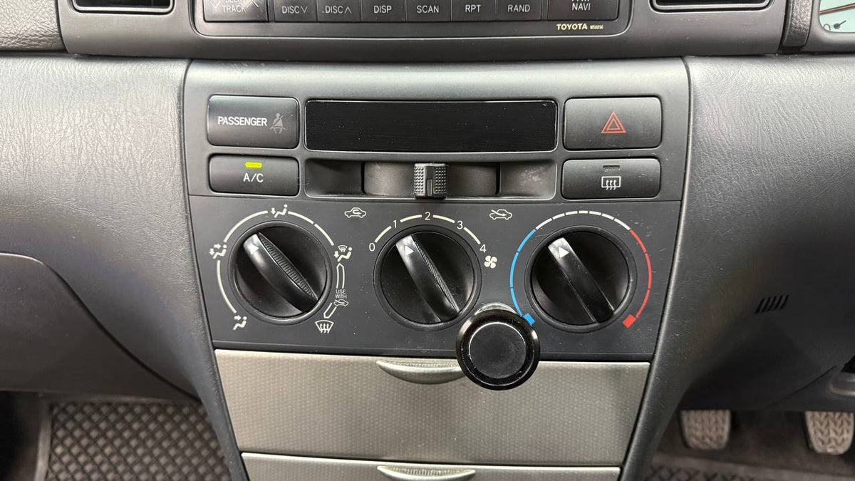 Toyota - RunX - 140 RT