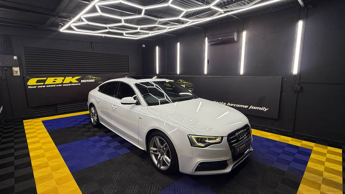 Audi - A5 - Sportback 2.0TDI SE