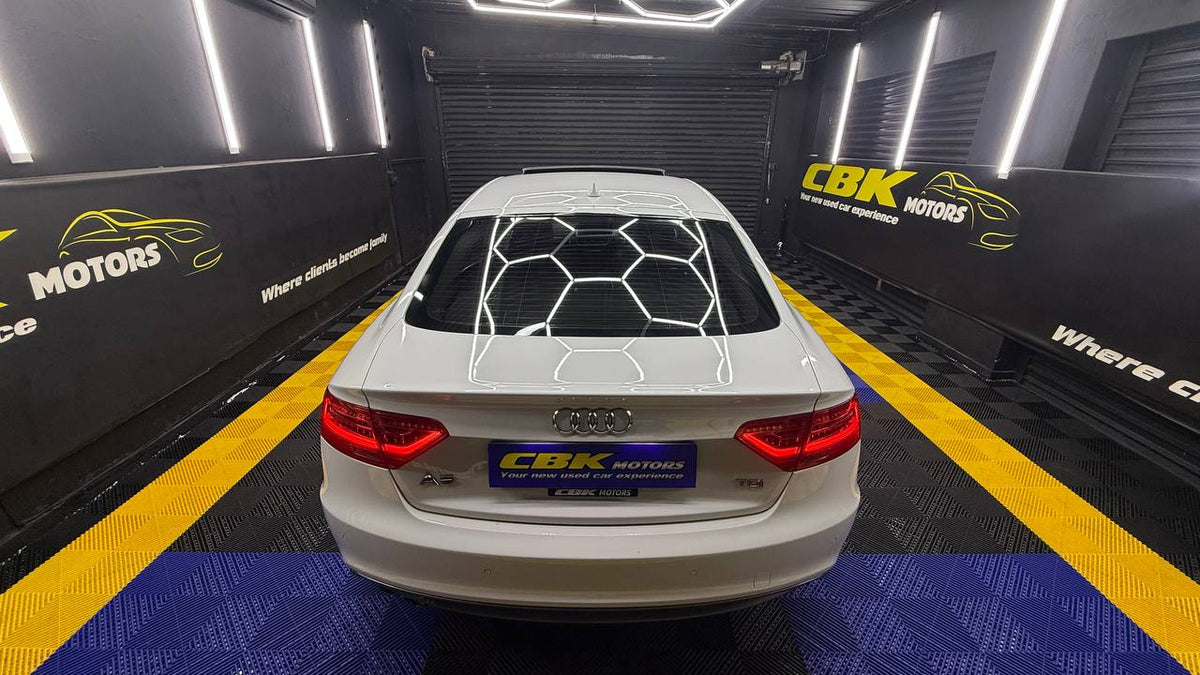 Audi - A5 - Sportback 2.0TDI SE