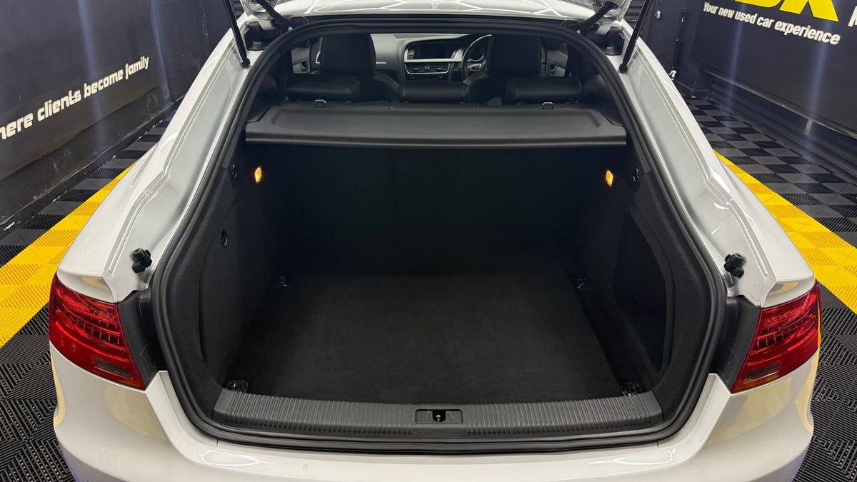 Audi - A5 - Sportback 2.0TDI SE