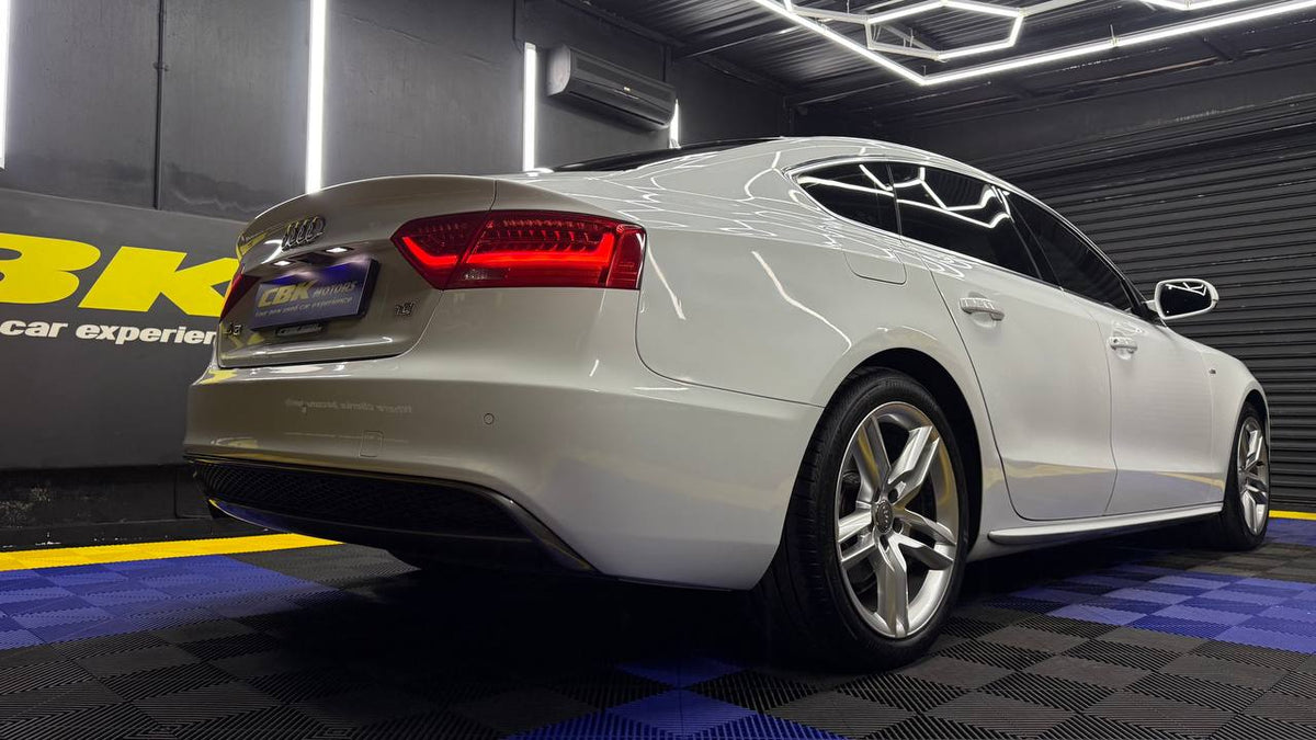 Audi - A5 - Sportback 2.0TDI SE