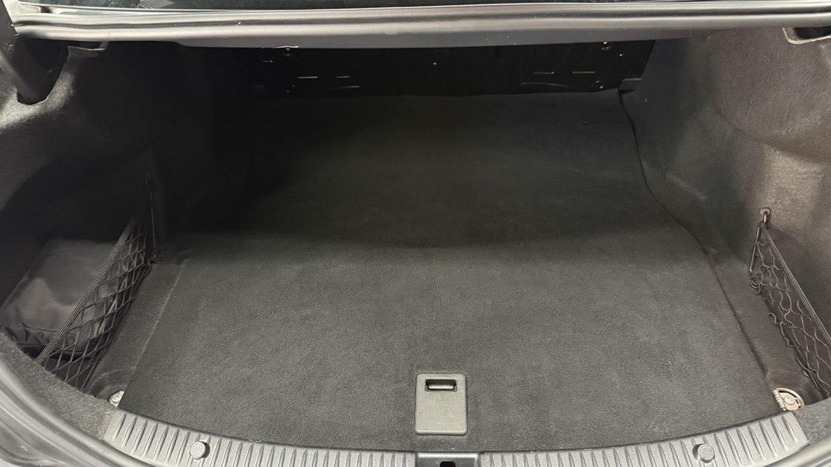 Mercedes-Benz - C-Class - C180 Avantgarde