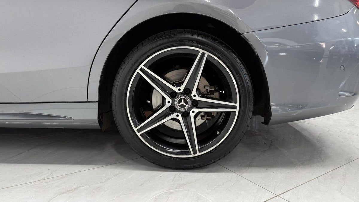 Mercedes-Benz - C-Class - C180 Avantgarde