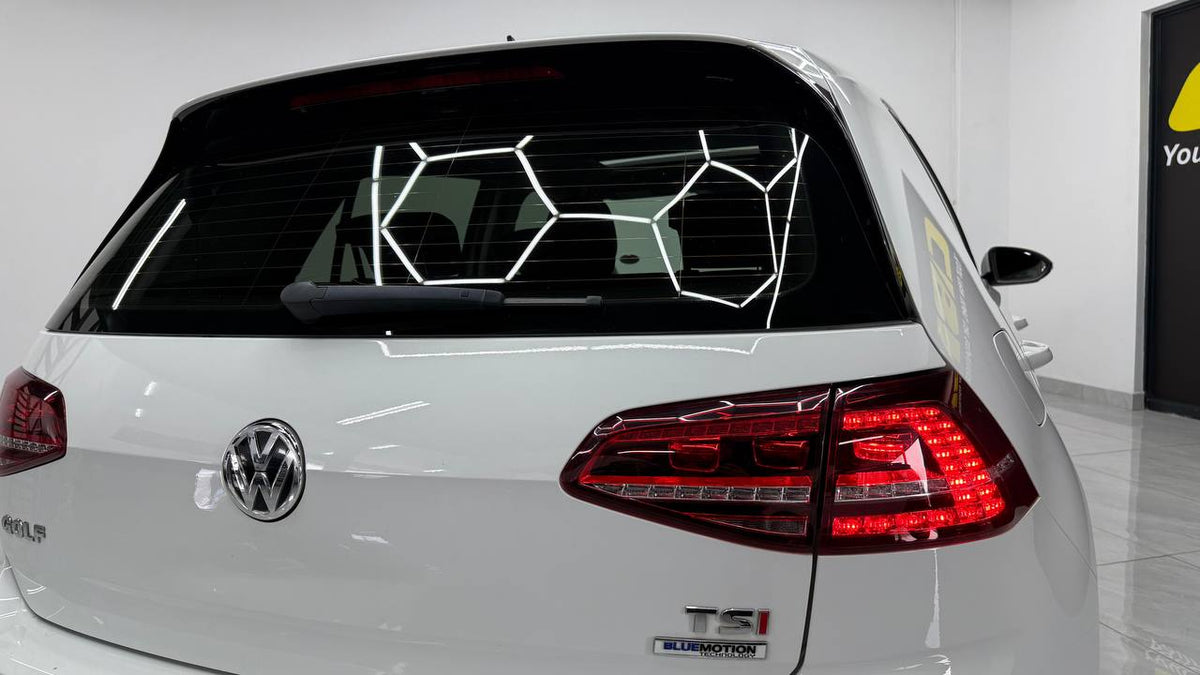 Volkswagen - Golf - 1.4TSI Comfortline R-Line