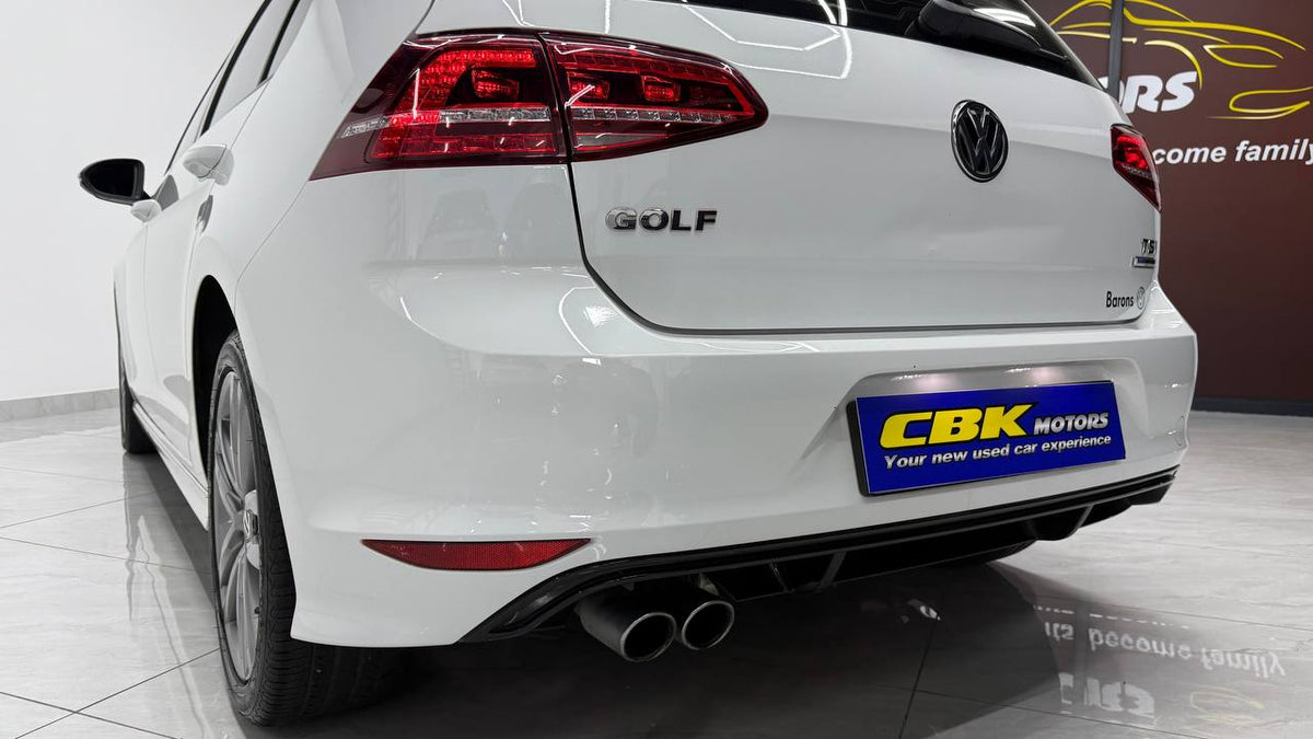 Volkswagen - Golf - 1.4TSI Comfortline R-Line