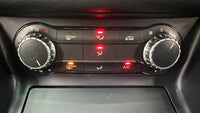 Mercedes-Benz - GLA - GLA200 Auto