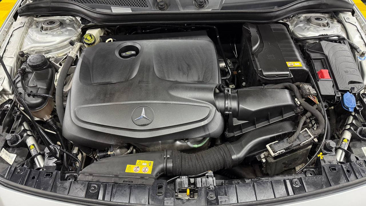 Mercedes-Benz - GLA - GLA200 Auto