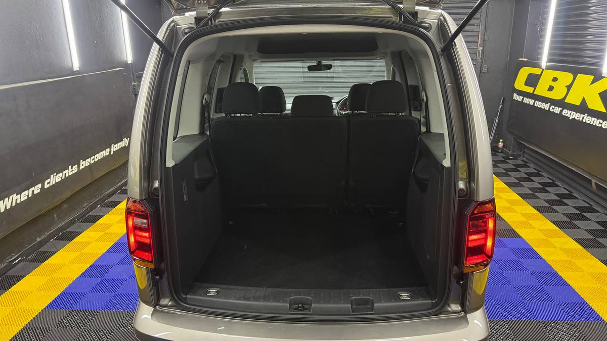 Volkswagen - Caddy - Alltrack 2.0TDI Auto