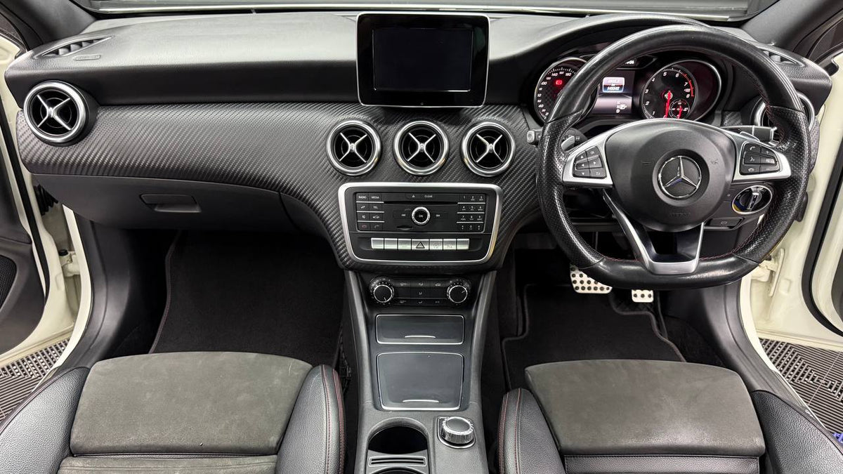 Mercedes-Benz - A-Class - A200 AMG Line Auto