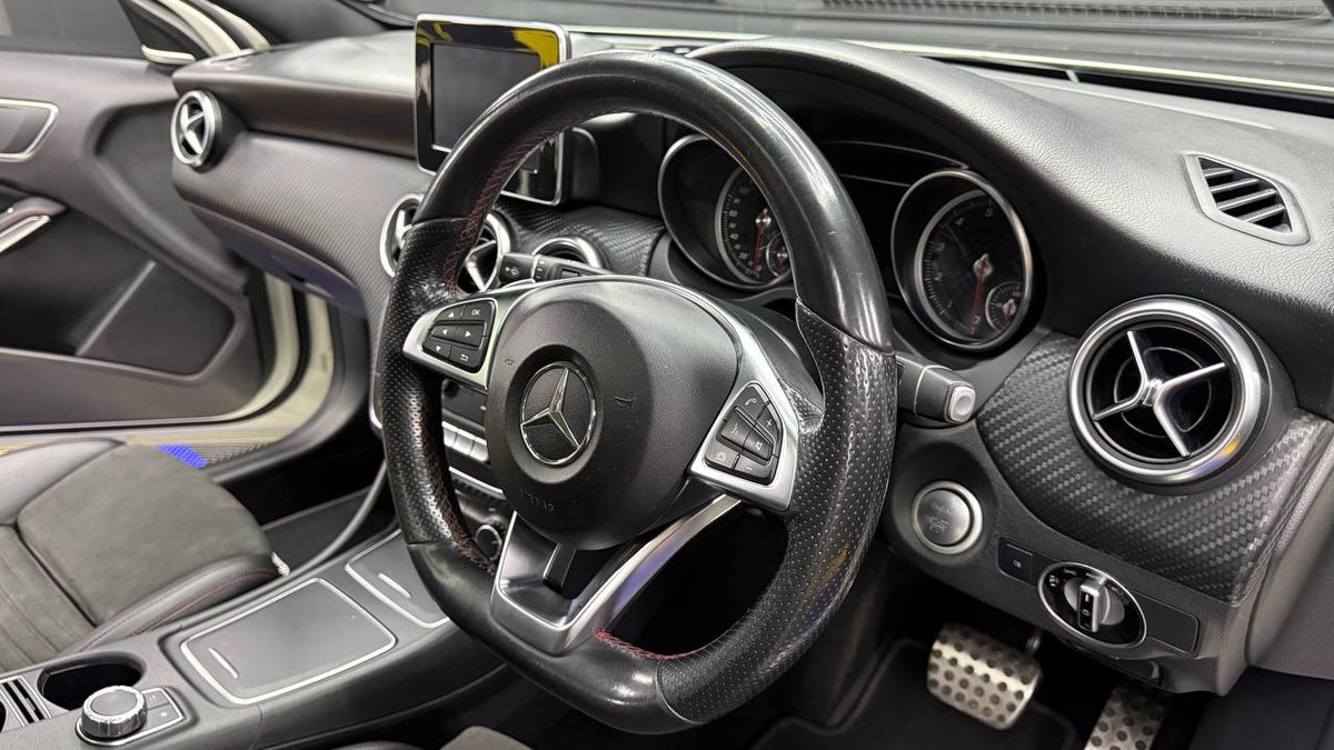 Mercedes-Benz - A-Class - A200 AMG Line Auto