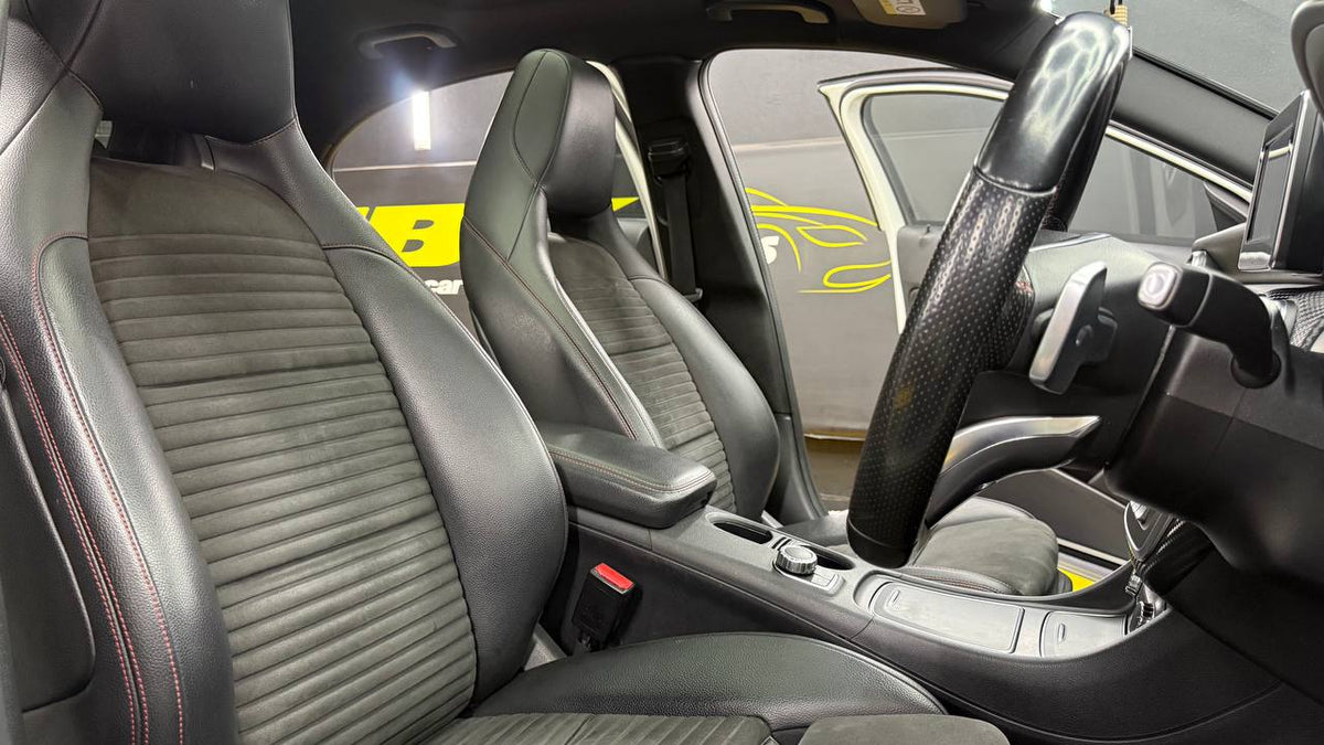 Mercedes-Benz - A-Class - A200 AMG Line Auto