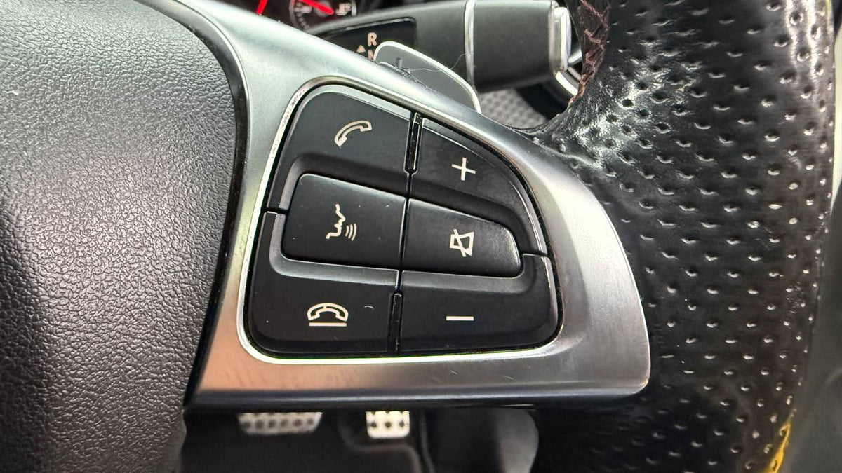 Mercedes-Benz - A-Class - A200 AMG Line Auto