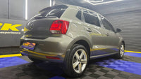 Volkswagen - Polo Vivo - Hatch 1.6 Comfortline Auto