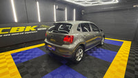 Volkswagen - Polo Vivo - Hatch 1.6 Comfortline Auto