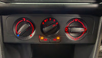 Volkswagen - Polo Vivo - Hatch 1.6 Comfortline Auto