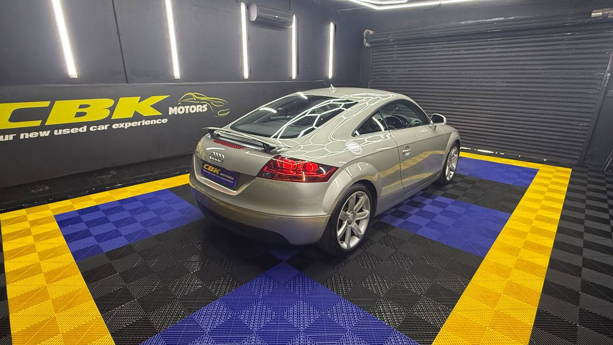 Audi - TT - 2.0T Auto
