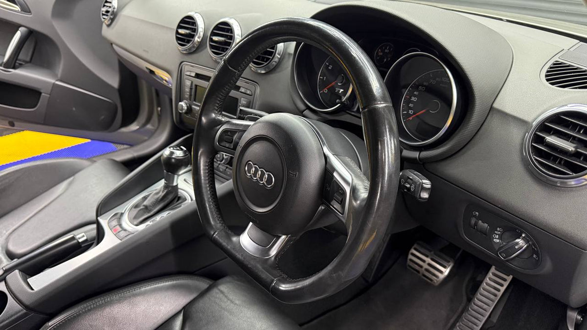 Audi - TT - 2.0T Auto