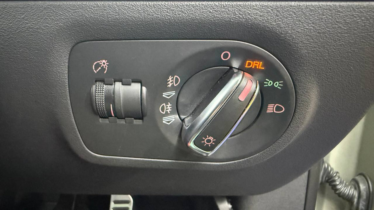 Audi - TT - 2.0T Auto